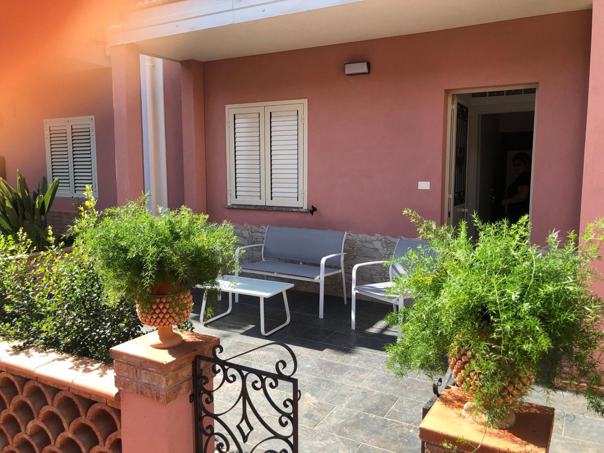 La Ginestra Hotel Giardini Naxos Exterior foto